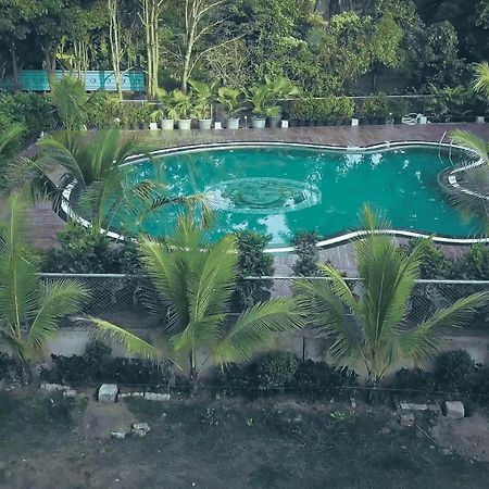 Hotel Royal Retreat サンバルプル エクステリア 写真