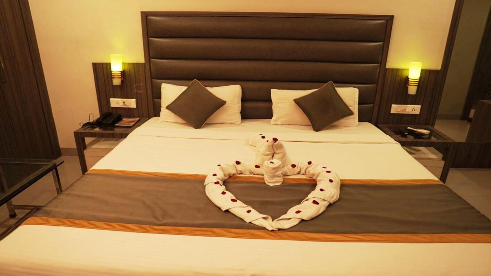 Hotel Royal Retreat サンバルプル エクステリア 写真