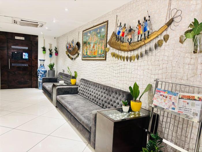 Hotel Royal Retreat サンバルプル エクステリア 写真